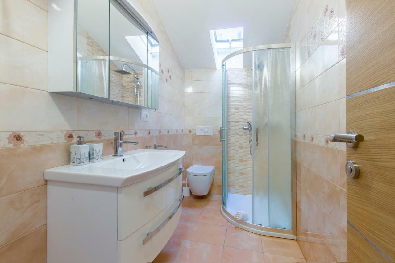 Apartmani Skelin***/**** Kaštela エクステリア 写真