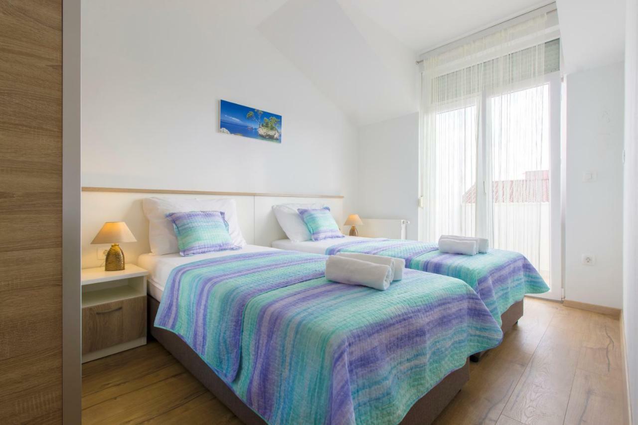 Apartmani Skelin***/**** Kaštela エクステリア 写真